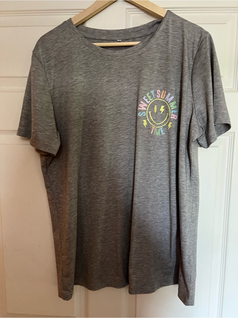 NEW Women’s 2X Gray Tee with Pastel 'Sweet Summer Time' Graphic